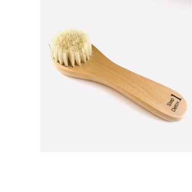 Step 1: DETOX / FACE BRUSH
